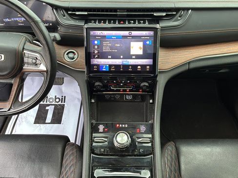 Used 2021 Jeep Grand Cherokee L Summit w/ Luxury Tech Group V image 29