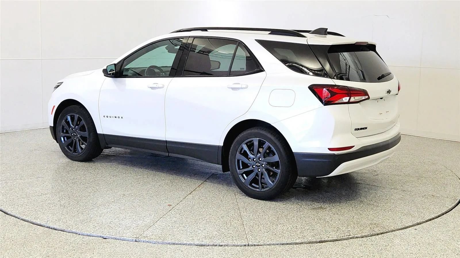 Used 2022 Chevrolet Equinox RS FWD image 6