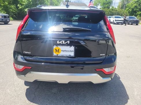 Certified 2025 Kia Niro EX Touring FWD image 4