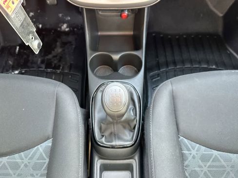 Used 2022 Chevrolet Spark LT FWD image 33