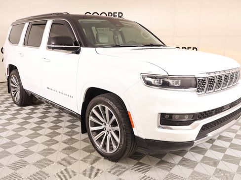 Used 2023 Jeep Grand Wagoneer 4WD w/ Convenience Group III image 1