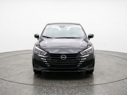 Used 2025 Nissan Versa SV FWD image 2