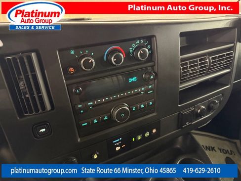 Used 2017 Chevrolet Express 3500 Extended RWD image 20