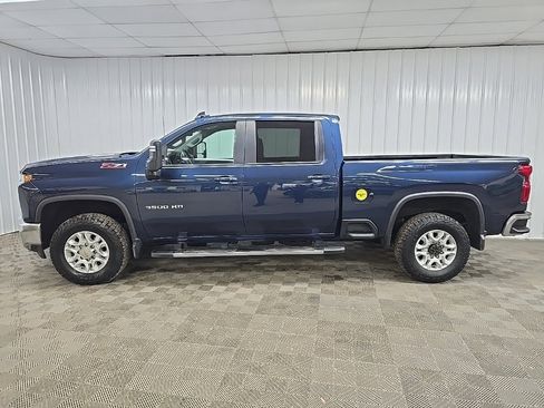 Used 2022 Chevrolet Silverado 3500 LT w/ Convenience Package image 5
