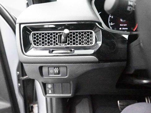 Used 2022 Honda Civic Sport image 10