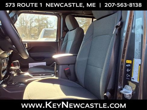 New 2026 Jeep Gladiator Sport AWD/4WD image 13