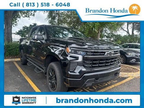 Used 2025 Chevrolet Silverado 1500 LT Trail Boss w/ LT Trail Boss Premium Package AWD/4WD image 1