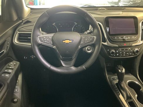 Used 2018 Chevrolet Equinox Premier AWD/4WD image 17
