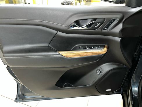 Used 2019 GMC Acadia Denali w/ Technology Package image 17