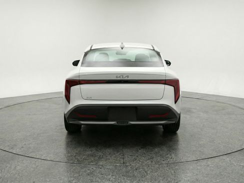 Used 2025 Kia K4 LXS image 7