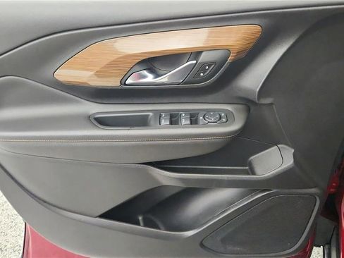 Used 2021 GMC Terrain SLE w/ Driver Convenience Package image 31