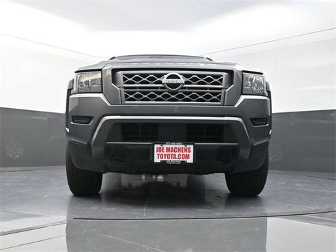 Used 2024 Nissan Frontier SV image 28