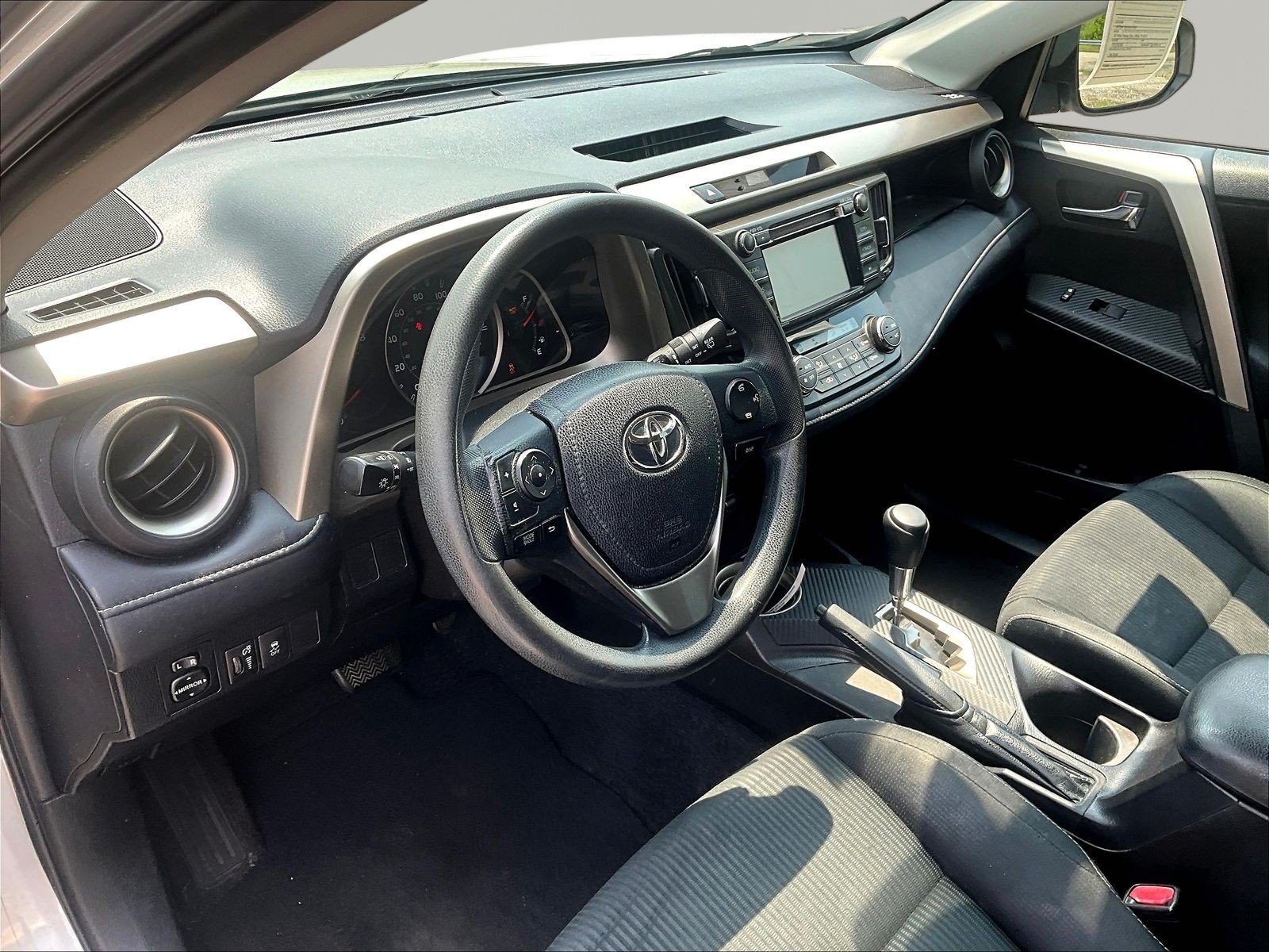 Used 2014 Toyota RAV4 XLE FWD image 16