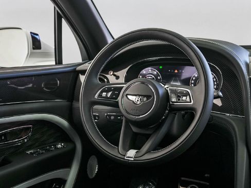New 2026 Bentley Bentayga Speed AWD/4WD image 32
