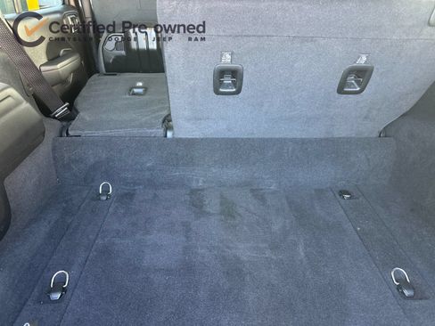 Used 2024 Jeep Wrangler Unlimited AWD/4WD image 15