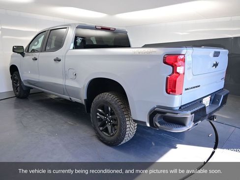Used 2024 Chevrolet Silverado 1500 Custom Trail Boss w/ Dark Appearance Package image 4