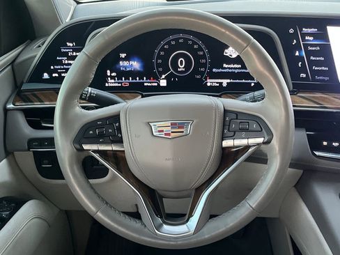 Used 2022 Cadillac Escalade ESV Premium Luxury Platinum image 19