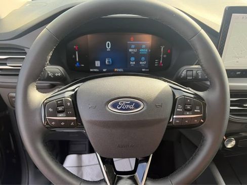 Used 2023 Ford Escape Active w/ Tech Pack #1 AWD/4WD image 16