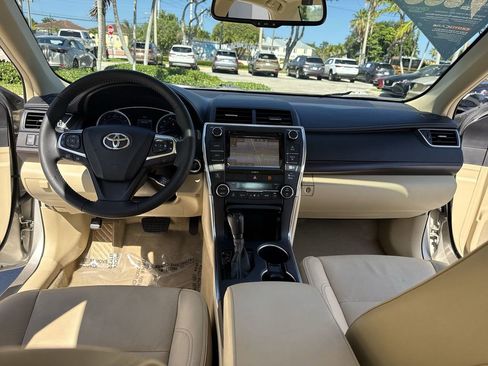 Used 2017 Toyota Camry FWD image 36