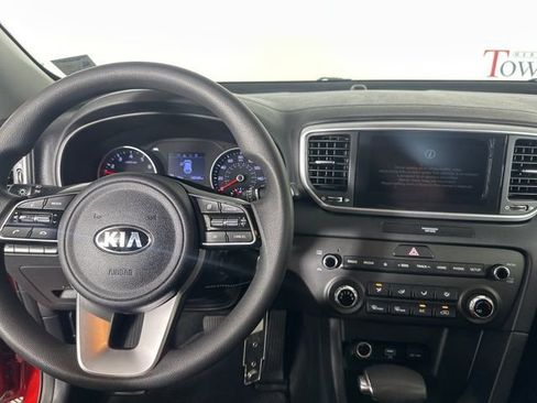 Used 2020 Kia Sportage LX image 10