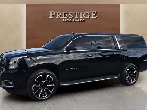 Used 2019 GMC Yukon XL SLT image 7