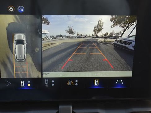 New 2026 Chevrolet Equinox ACTIV w/ Safety and Technology Package image 26