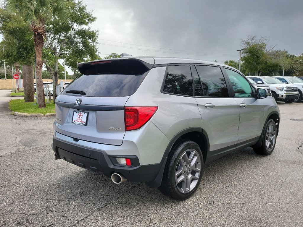 Used 2023 Honda Passport EX-L image 4