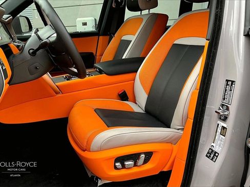 Used 2026 Rolls-Royce Cullinan image 22