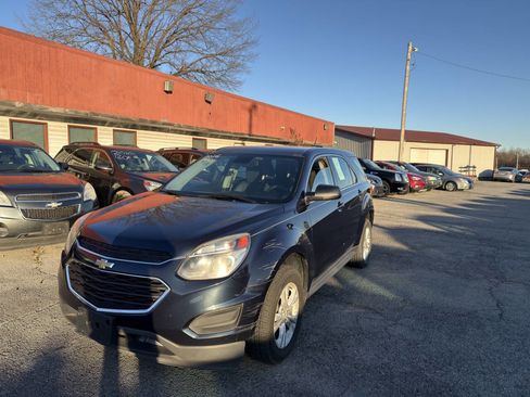 Used 2016 Chevrolet Equinox LT w/ Convenience Package image 2