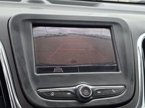 Used 2022 Chevrolet Equinox LT image 10