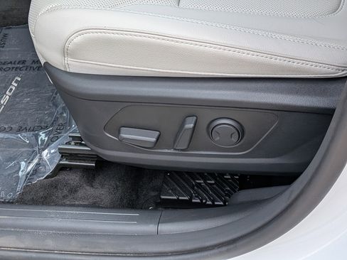 Used 2024 Hyundai Tucson Limited AWD/4WD image 22
