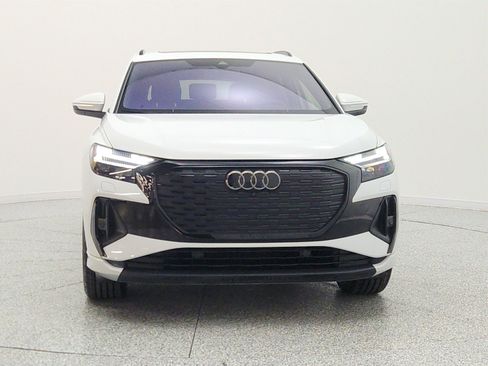 Used 2024 Audi Q4 e-tron Prestige w/ Black Optic Package AWD/4WD image 2