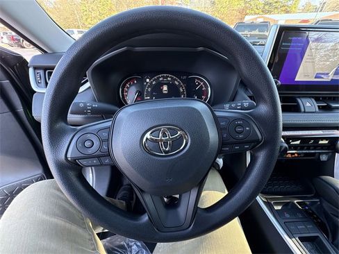 New 2025 Toyota RAV4 LE image 15