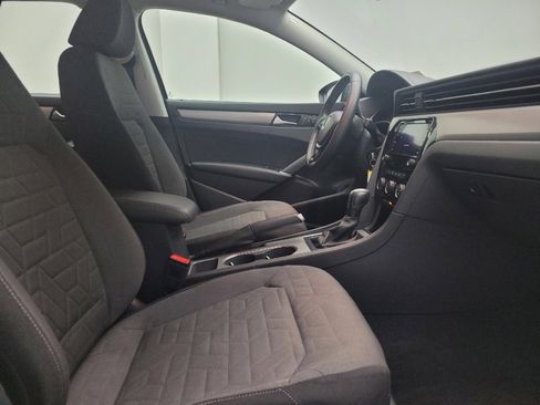 Used 2021 Volkswagen Passat 2.0T S image 21