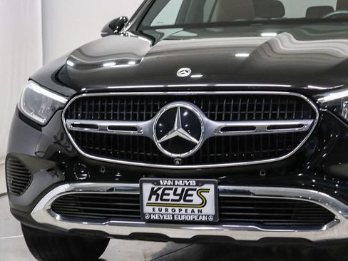 Used 2023 Mercedes-Benz GLC 300 image 8