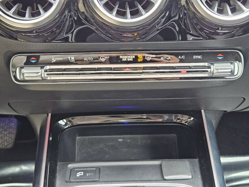 Certified 2021 Mercedes-Benz GLA 250 image 18