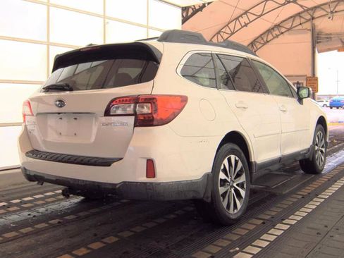 Used 2015 Subaru Outback 2.5i Limited AWD/4WD image 4