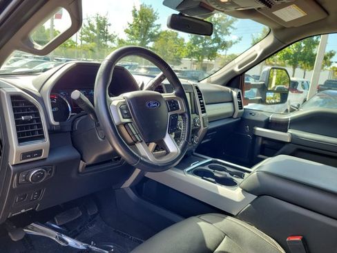 Used 2021 Ford F250 Lariat w/ Lariat Ultimate Package AWD/4WD image 16