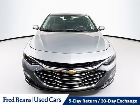 Used 2024 Chevrolet Malibu LT FWD image 2