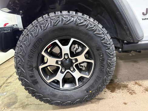 Used 2020 Jeep Wrangler Unlimited Rubicon AWD/4WD image 24
