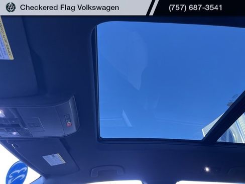 Used 2023 Volkswagen Atlas Cross Sport SEL R-Line image 20