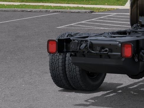 New 2026 GMC Sierra 3500 SLE AWD/4WD image 11