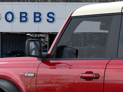 New 2026 Ford Bronco Outer Banks w/ Sasquatch Package image 22