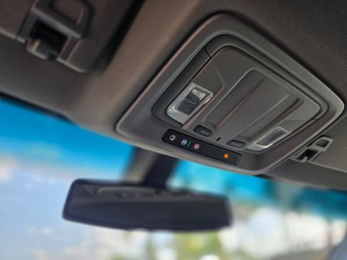 Used 2021 GMC Sierra 1500 SLT image 45