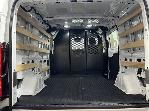 Used 2024 Ford Transit 250 Low Roof w/ Exterior Upgrade Package image 28
