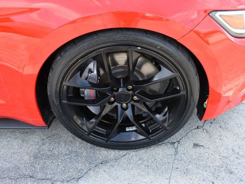 Used 2016 Ford Mustang GT Premium w/ GT Performance Package RWD image 29