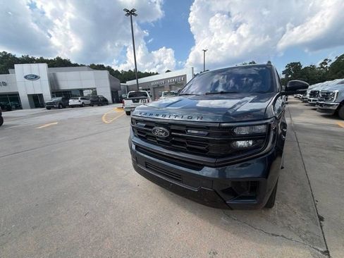 Used 2025 Ford Expedition Max Platinum w/ Stealth Appearance Package AWD/4WD image 3