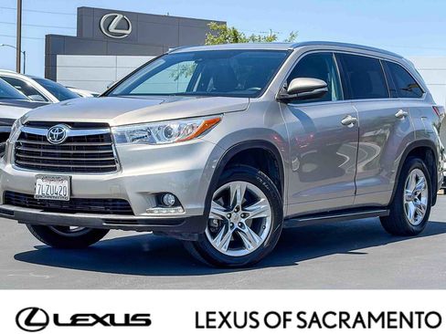 Used 2015 Toyota Highlander Limited Platinum AWD/4WD image 1