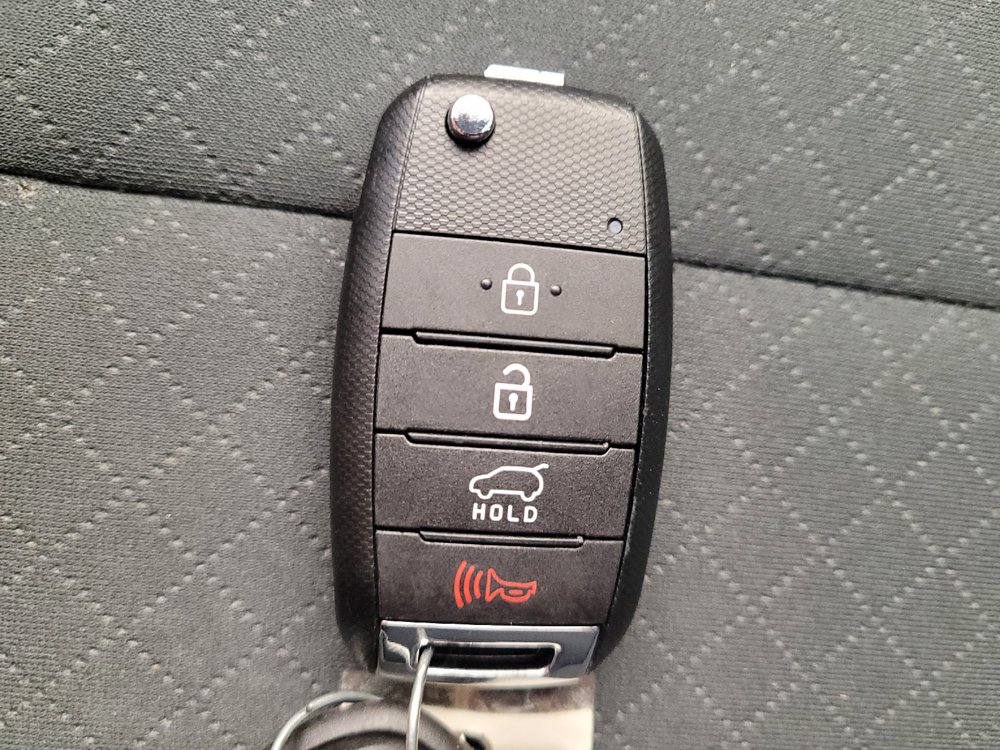 Used 2019 Kia Sorento FWD image 32