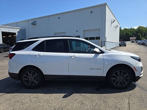 Used 2023 Chevrolet Equinox RS w/ RS Leather Package AWD/4WD image 9